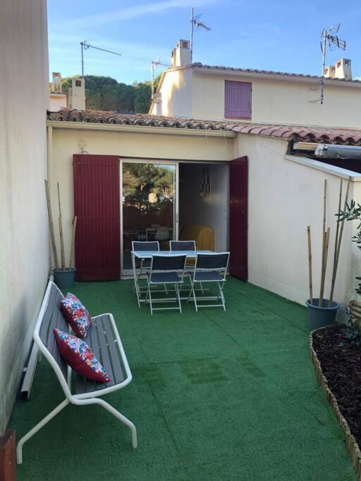 Joli Appartement A Proximite Du Village Naturiste 아그 외부 사진